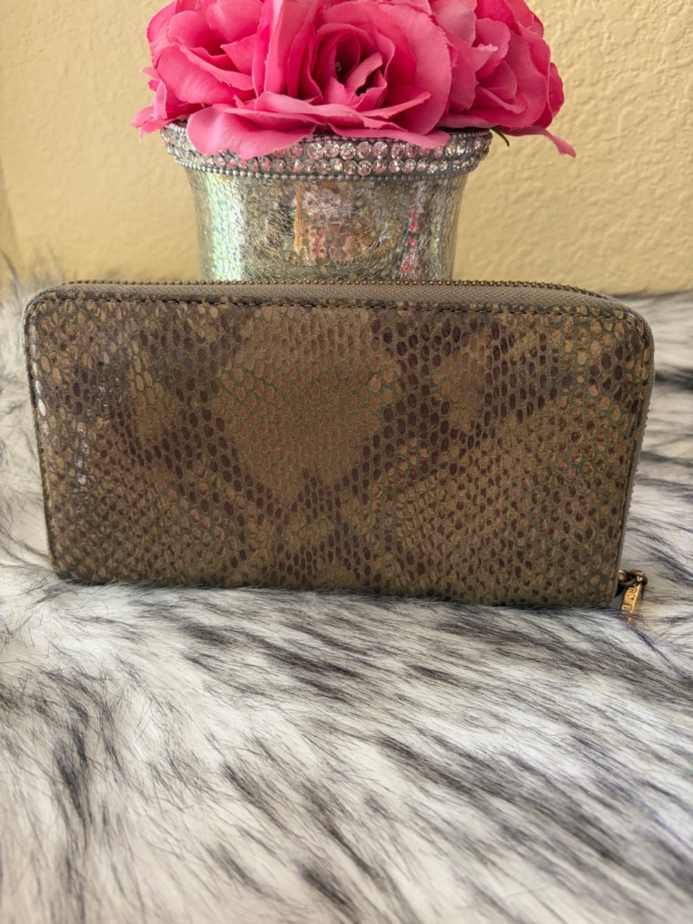 Tory Burch Python-Embossed Continental Zip Wallet in Taupe and Gold - Picture 7 of 10